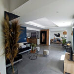 Un grand salon